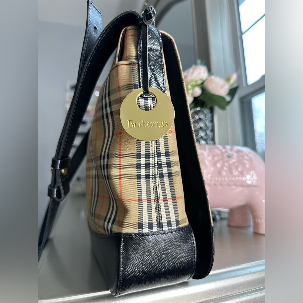 Burberrys Messenger Bag and Coin Purse Bundle - Picture 13 of 16